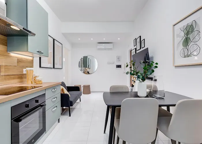 Apartment Bdc - Blue & Nrg